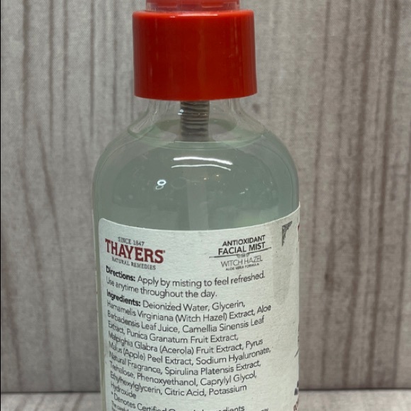 Thayer's Calming Facial Mist 4 fl oz Pomegranate Acai Witch Hazel Aloe Vera - Picture 2 of 3